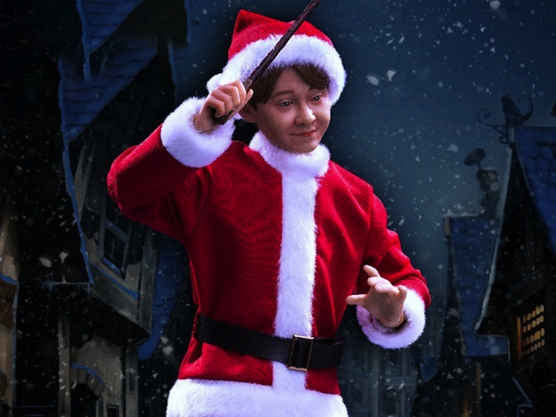 Ron is always known for his goofy and easygoing ways. Even dressed up like Father Christmas, he retains his amused attitude. Photo courtesy of Star Ace Toys