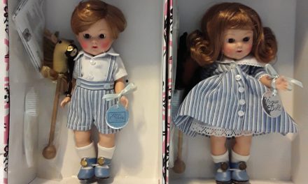 Curious Collector: 2004 UFDC Ginny Twins