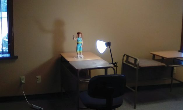 Phone Photos: How to Take Sharp Pictures for Doll IDs, Appraisals