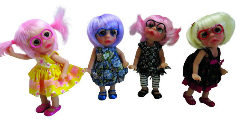 Moulton’s Lil Sis line of 6-inch resin dolls are not BJDs. These tiny creations are fan favorites. Collectors respond to their eyeglasses and painted shoes. “She is a fun little girl,” Moulton said.