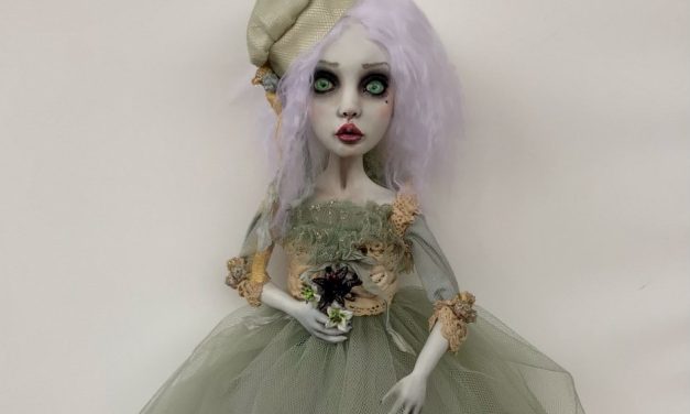 Ghoulies & Ghosties: Linda Lyons Specializes in Haunting OOAK Creations