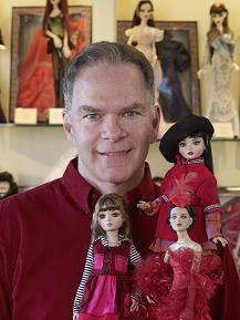 Super Sculptor Robert Tonner – From Comic-Book Heroes to High Fashion