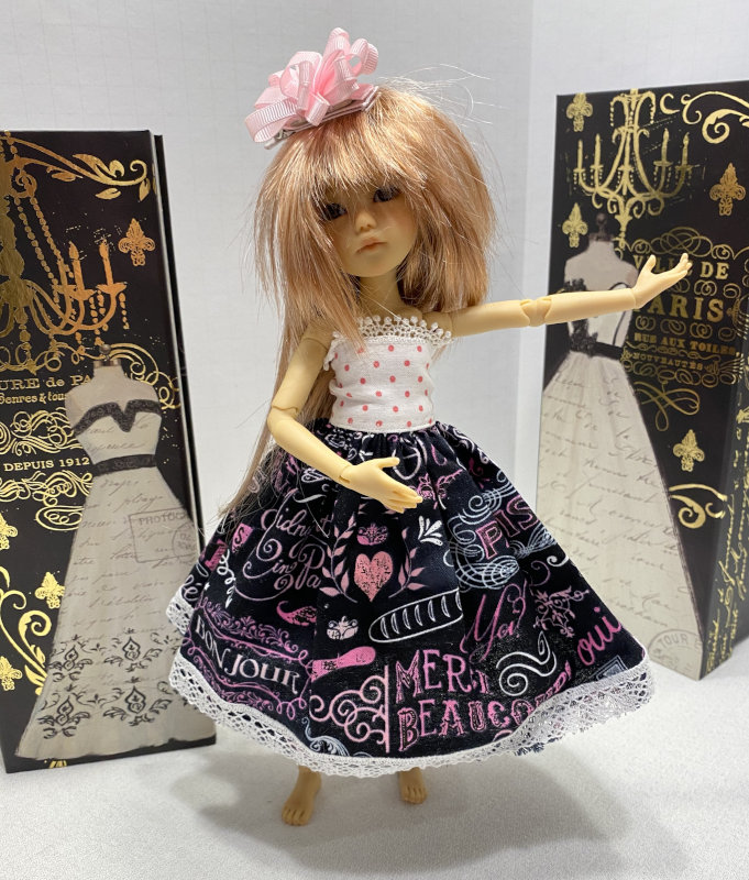 Rose Lacefield’s Winnie models Schmidt’s haute couture design.