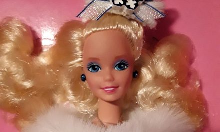 Curious Collector: FAO Schwarz 1990 Winter Fantasy Barbie